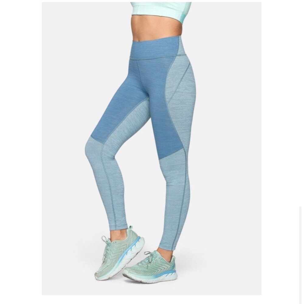 Outdoor Voices TechSweat 7/8 Two-Tone Leggings